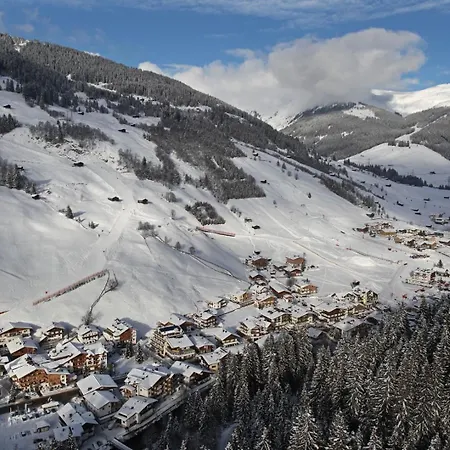 بيت للعطل Beim Lois Edelweiss - Balcony & Sauna Access جيرلوس