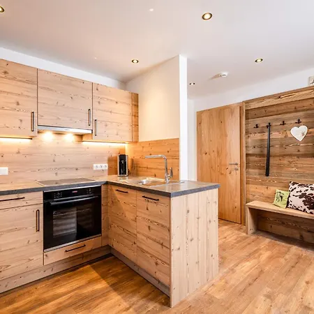 アパート Beim Lois Edelweiss - An Alpenluxus Appartement, Zillertal ゲルロス