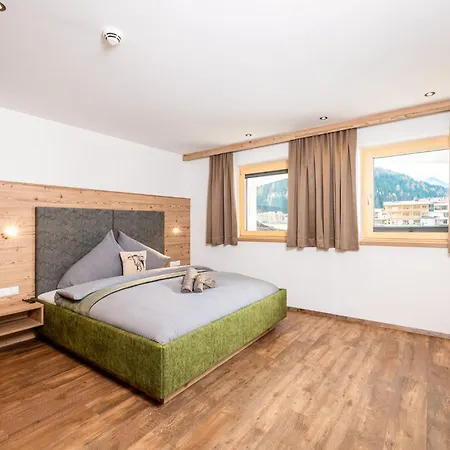 Beim Lois Edelweiss - An Alpenluxus Appartement, Zillertal