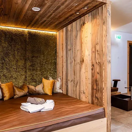בית נופש Beim Lois Edelweiss - Balcony & Sauna Access גרלוס