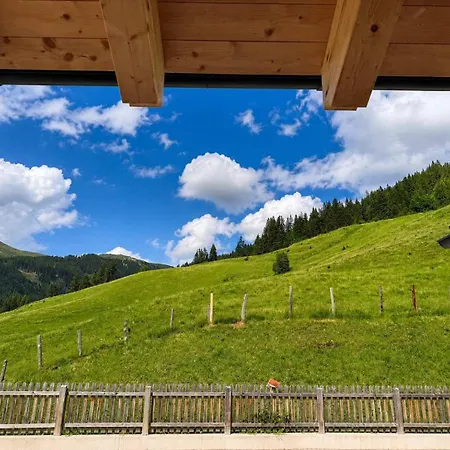 Beim Lois Edelweiss - Balcony & Sauna Access בית נופש גרלוס